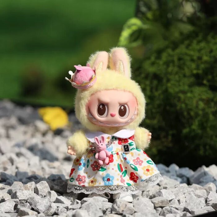 Handmade Labubu outfits- cute flower dress (for labubu 17cm) [pre order] - Image 1