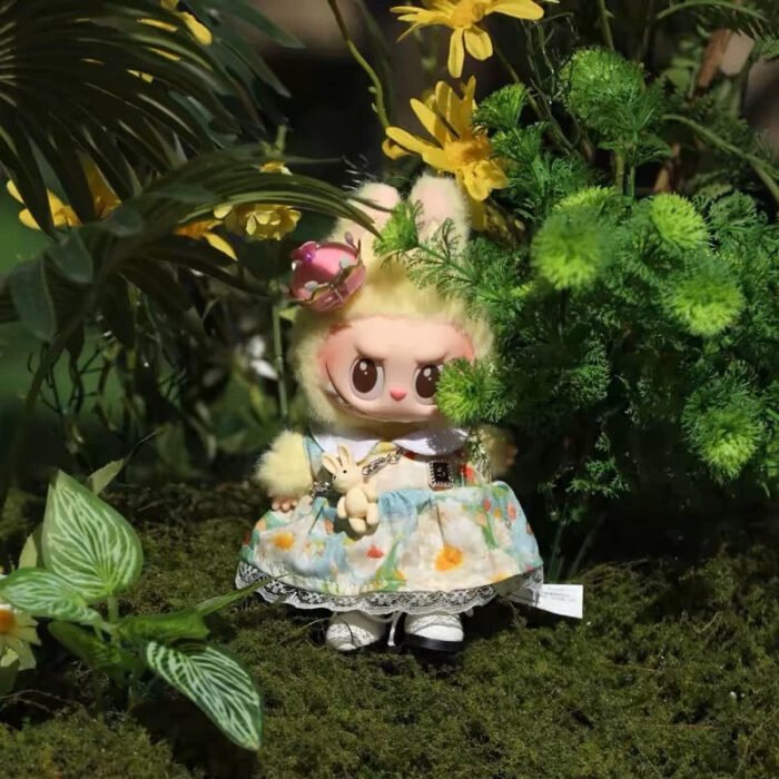 Handmade Labubu outfits- cute flower dress (for labubu 17cm) [pre order] - Image 5